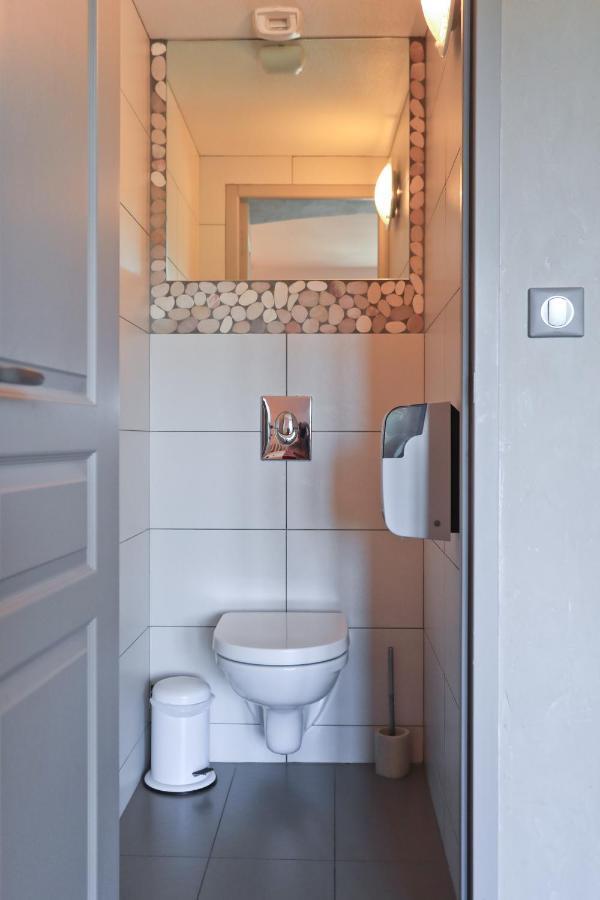 Logis Hotel Restaurant & Spa Les Remparts Салерс Екстериор снимка