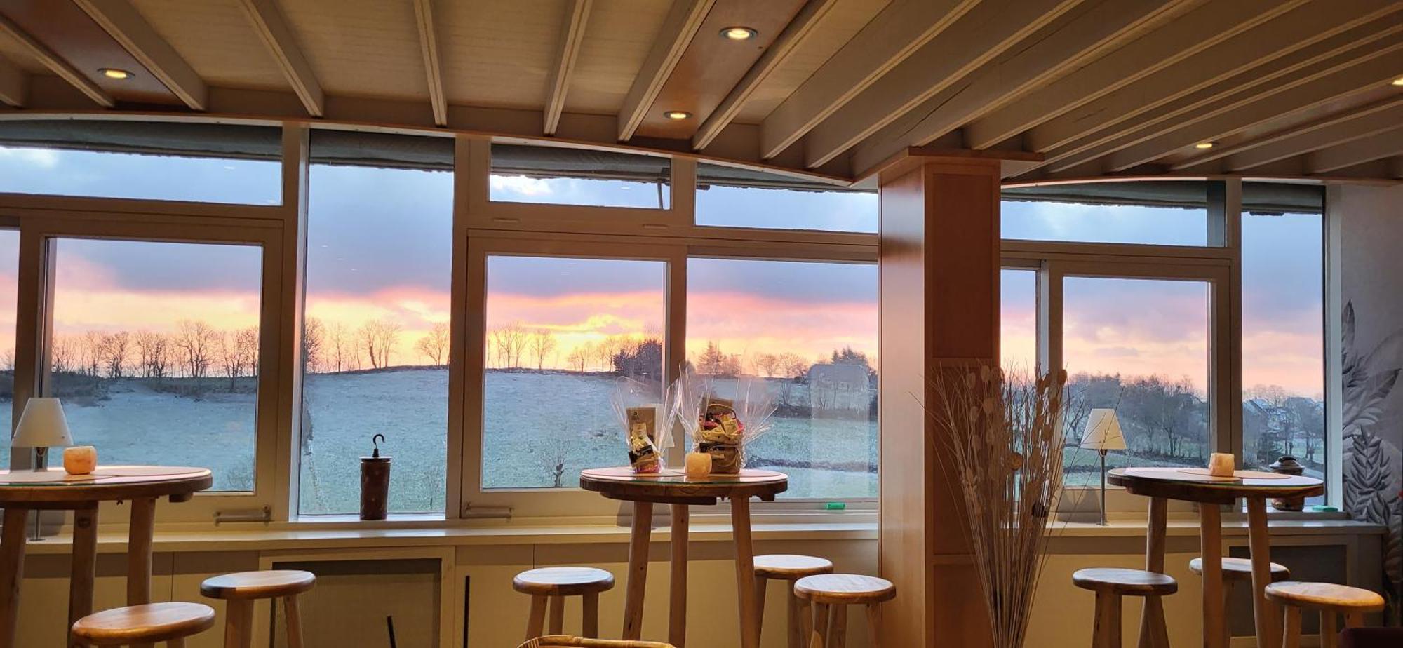 Logis Hotel Restaurant & Spa Les Remparts Салерс Екстериор снимка