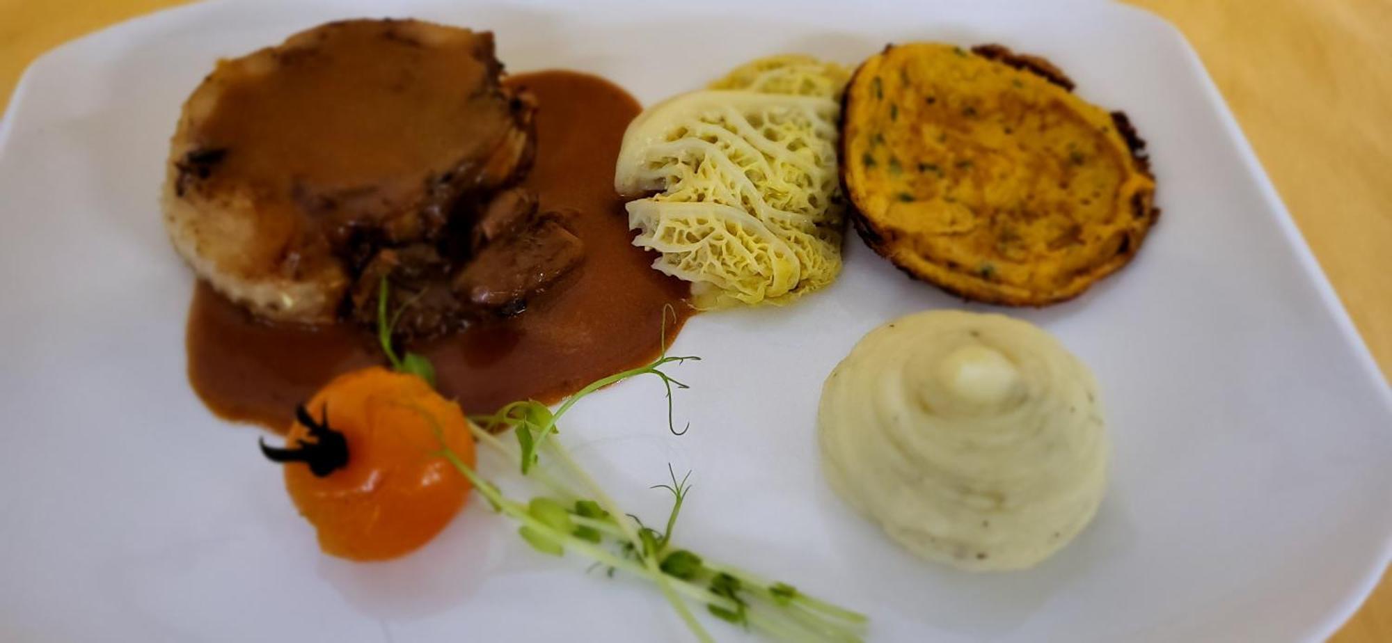 Logis Hotel Restaurant & Spa Les Remparts Салерс Екстериор снимка