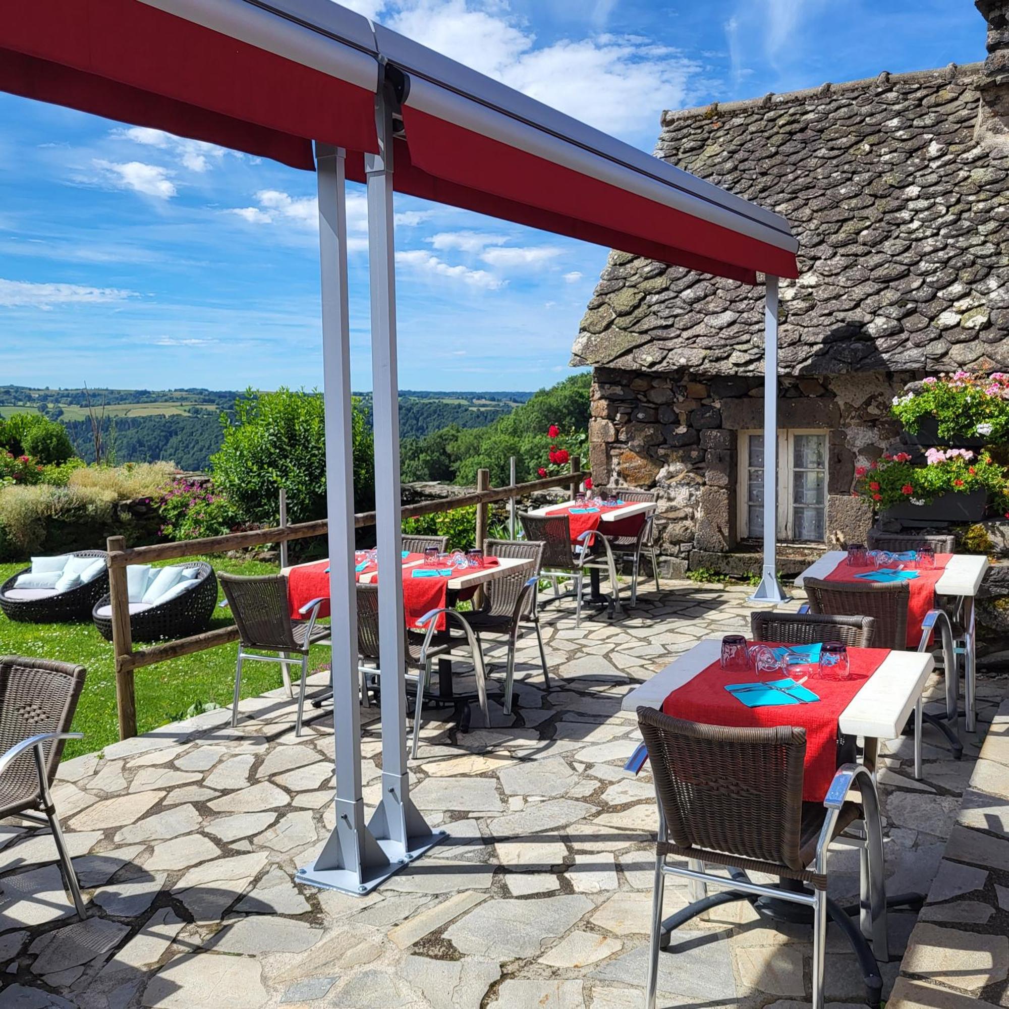 Logis Hotel Restaurant & Spa Les Remparts Салерс Екстериор снимка
