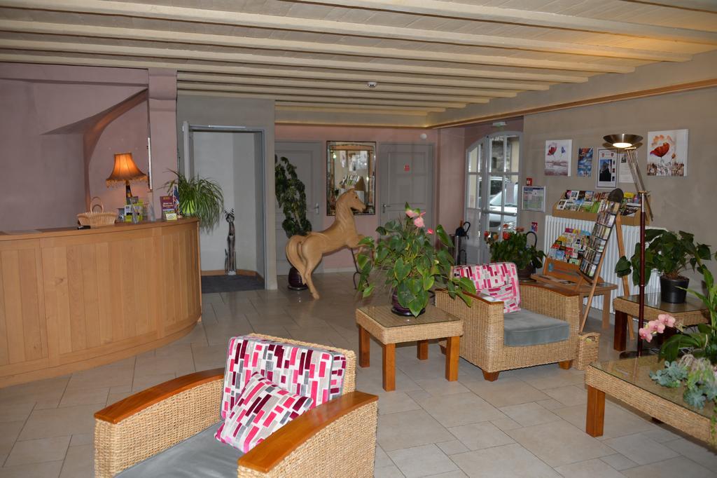 Logis Hotel Restaurant & Spa Les Remparts Салерс Екстериор снимка