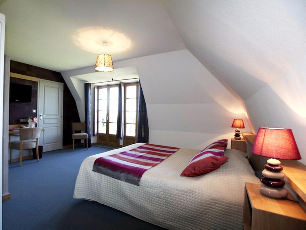 Logis Hotel Restaurant & Spa Les Remparts Салерс Екстериор снимка