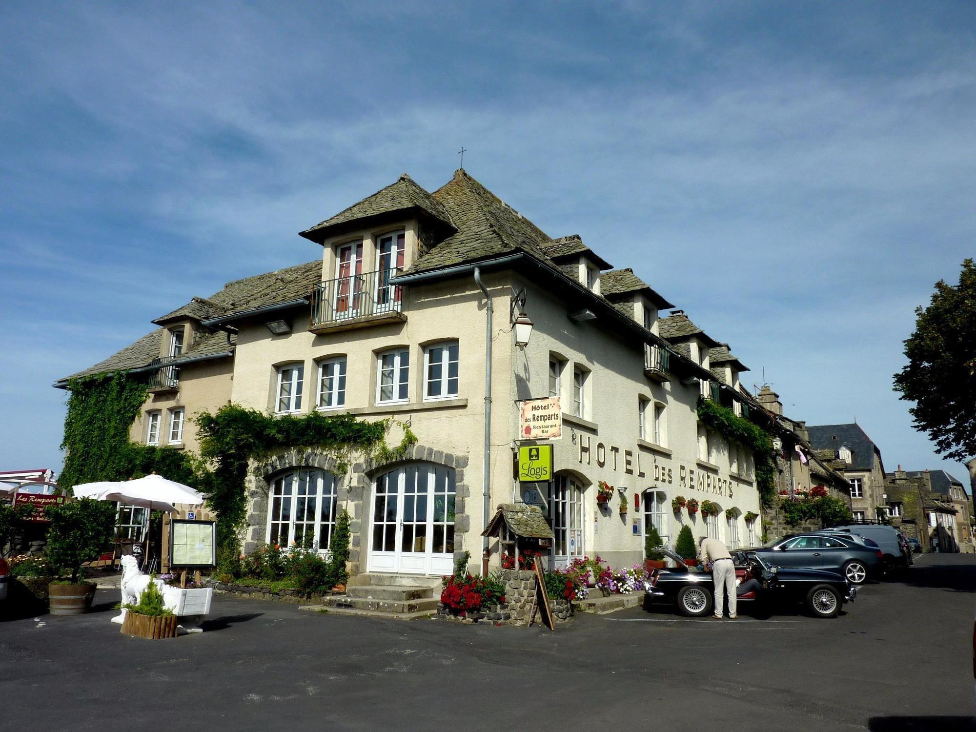 Logis Hotel Restaurant & Spa Les Remparts Салерс Екстериор снимка